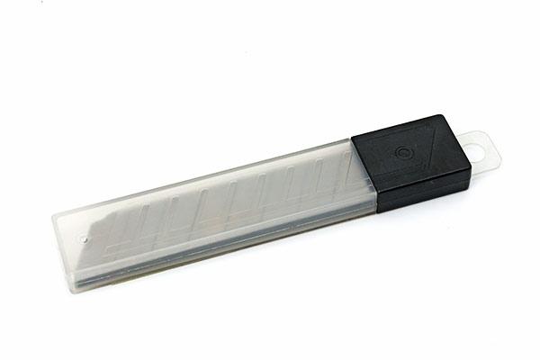 Refill blades 18 mm